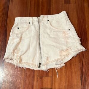 Crane zip up light pink denim skirt!